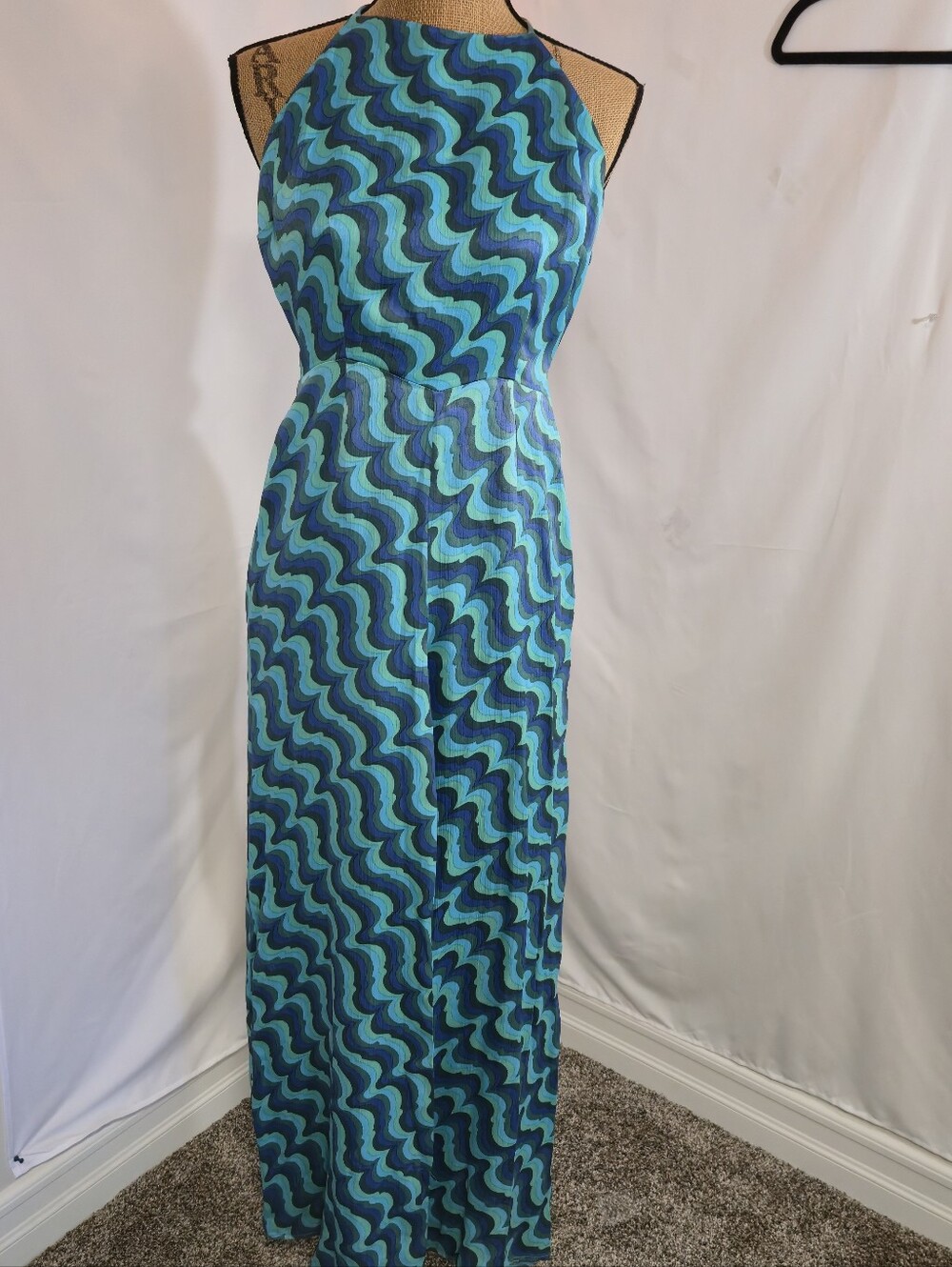 Source Unknown Blue & Teal Wave Halter Maxi Dress